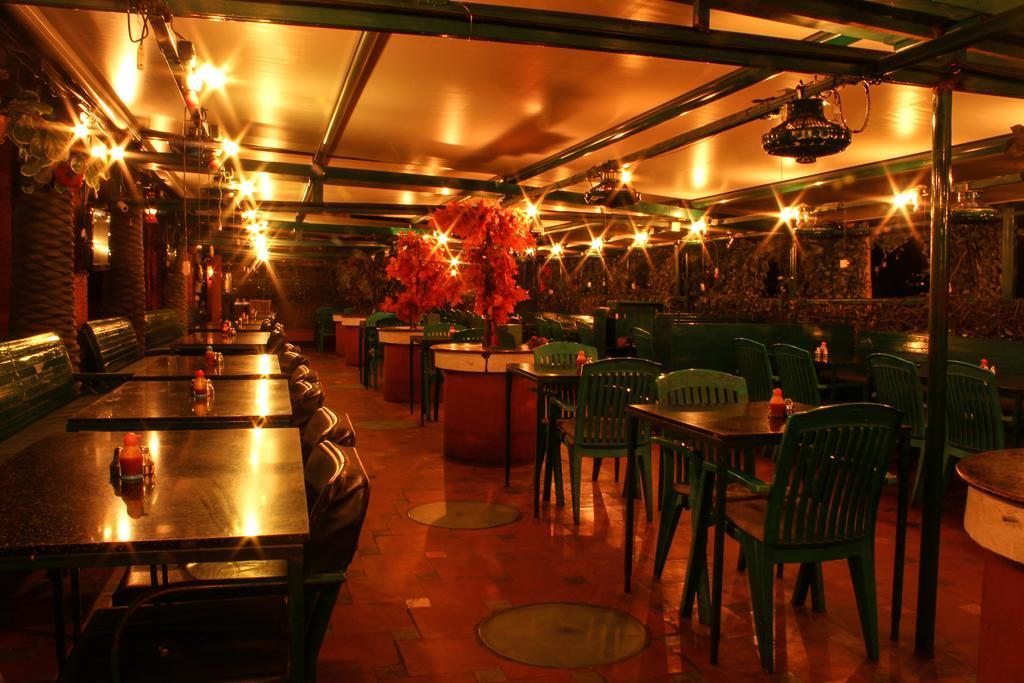 Parklane Hotel Mysore Eksteriør billede