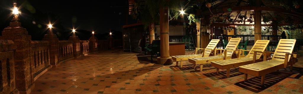 Parklane Hotel Mysore Eksteriør billede