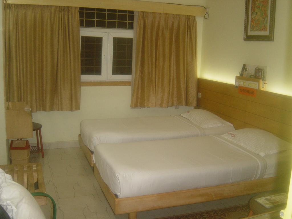 Parklane Hotel Mysore Eksteriør billede