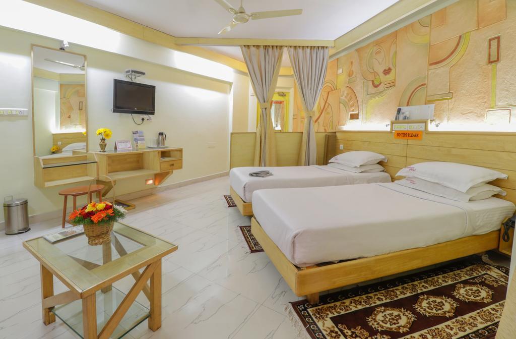 Parklane Hotel Mysore Eksteriør billede