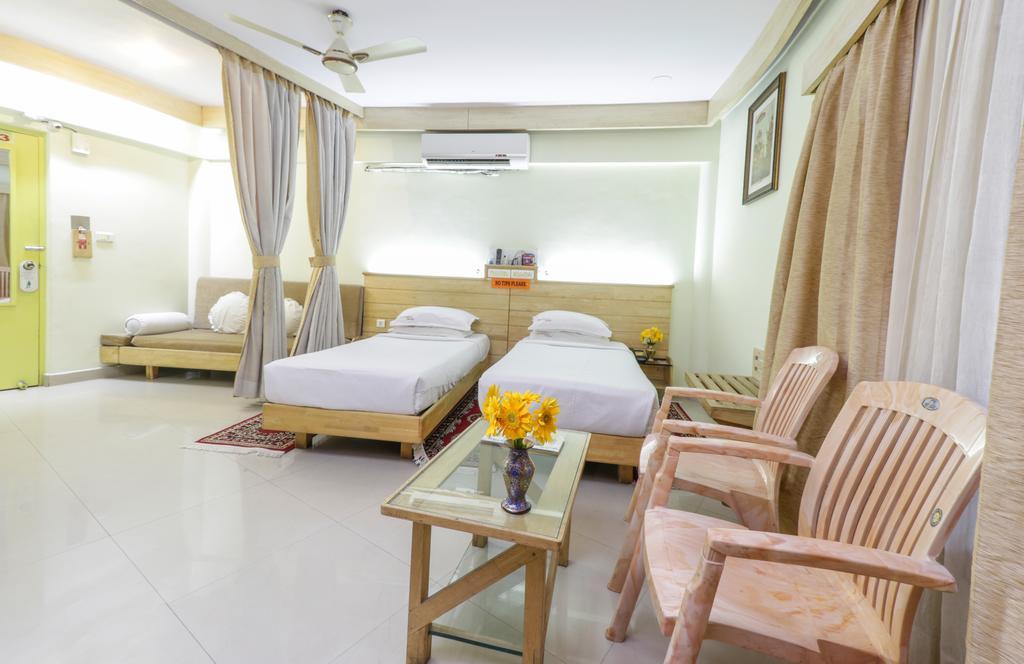 Parklane Hotel Mysore Eksteriør billede