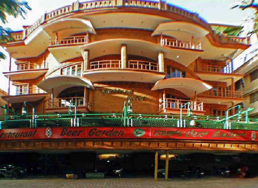 Parklane Hotel Mysore Eksteriør billede